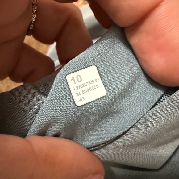 Lululemon Softstreme High-Rise Straight Leg Cropped Pant Chambray Size 10 - Picture 13 of 13